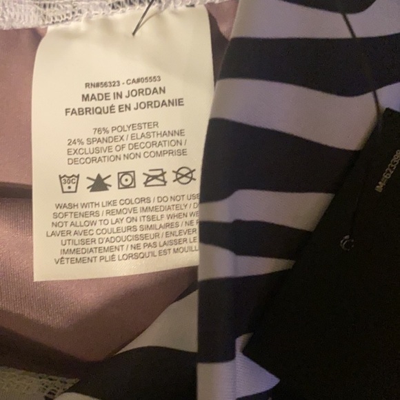 Nike 7/8 Zebra Leggings - Picture 6 of 7